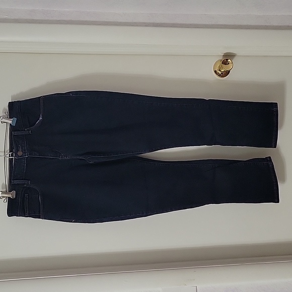 Levi classic mid rise skinny size 12 - Picture 3 of 6